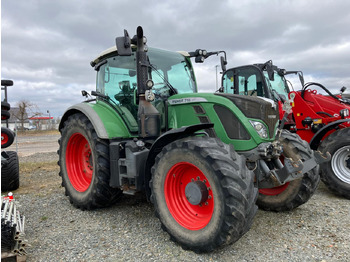 Farm tractor FENDT 718 Vario