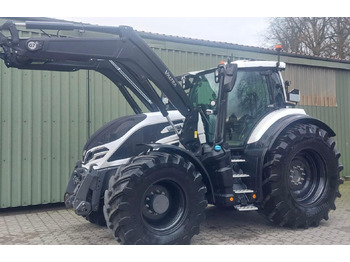 Farm tractor VALTRA