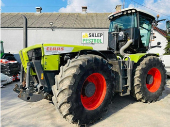 Farm tractor CLAAS Xerion 3800