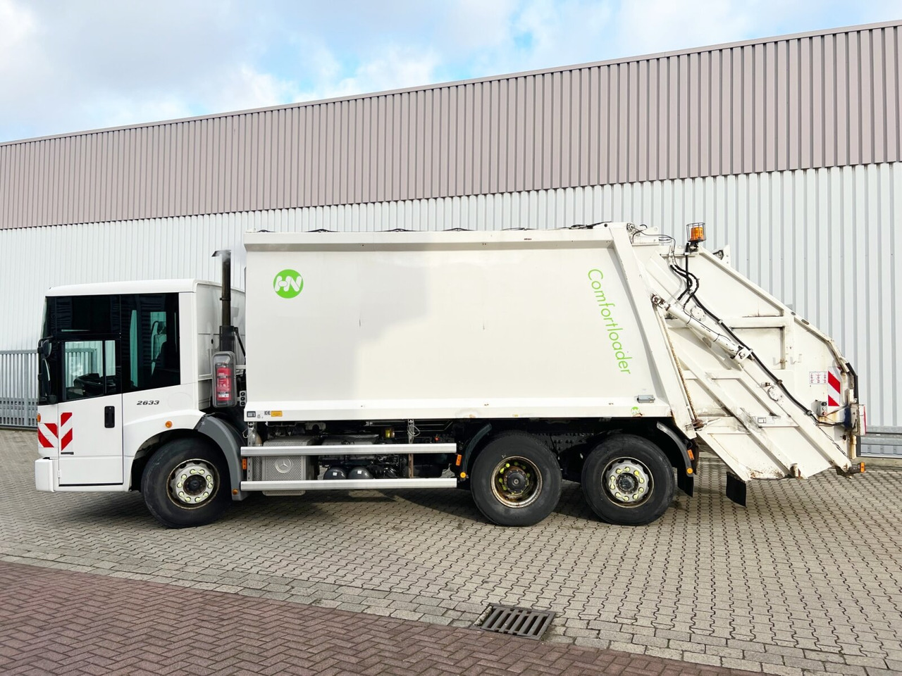 Garbage truck for transportation of garbage Mercedes-Benz Econic 2633 L/NLA 6x2/4 Econic 2633 L/NLA 6x2/4, Lenkachse, Sperrmüllwagen ca. 23,9m³: picture 12