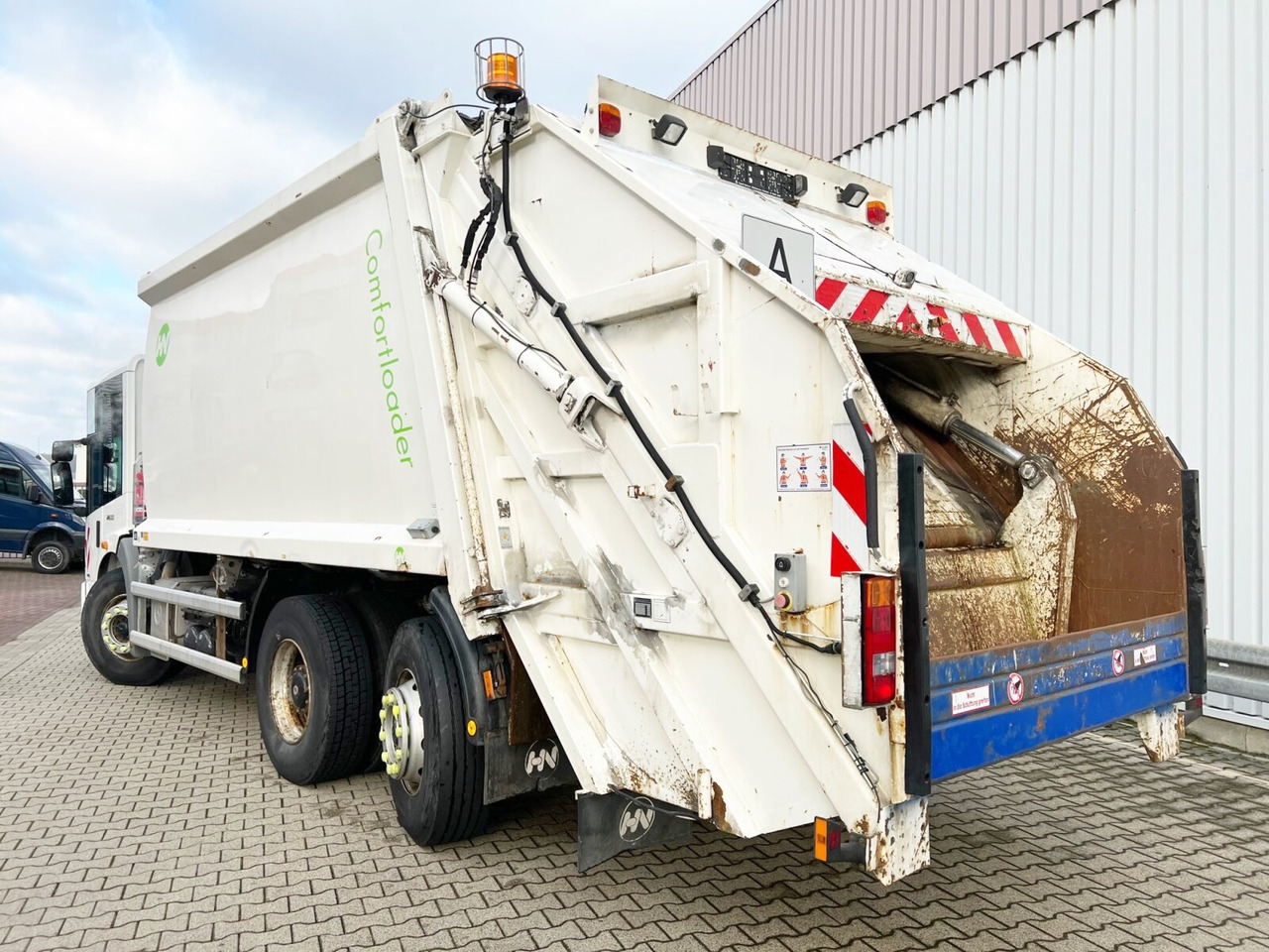 Garbage truck for transportation of garbage Mercedes-Benz Econic 2633 L/NLA 6x2/4 Econic 2633 L/NLA 6x2/4, Lenkachse, Sperrmüllwagen ca. 23,9m³: picture 11