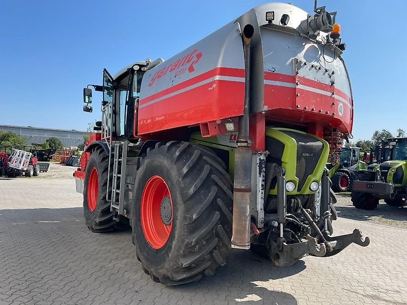 Farm tractor CLAAS XERION 3800 Trac VC: picture 9