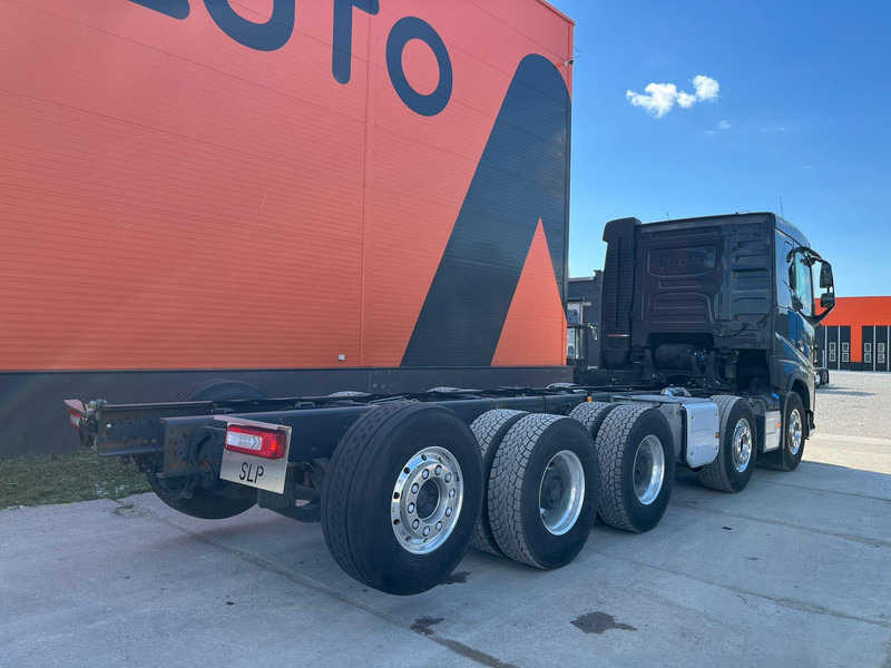 Cab chassis truck Volvo FH 750 10x4*6 GCW 100 ton / CHASSIS L=7350 mm: picture 7