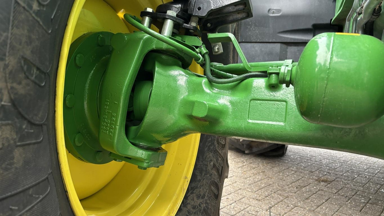 New Farm tractor John Deere 6R215: picture 22