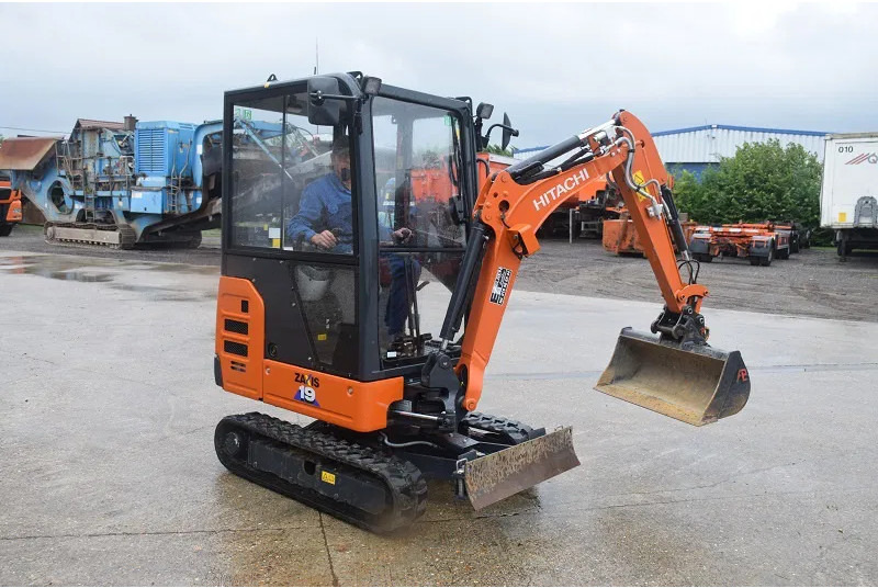 Mini excavator Hitachi ZX19.6 CR: picture 18