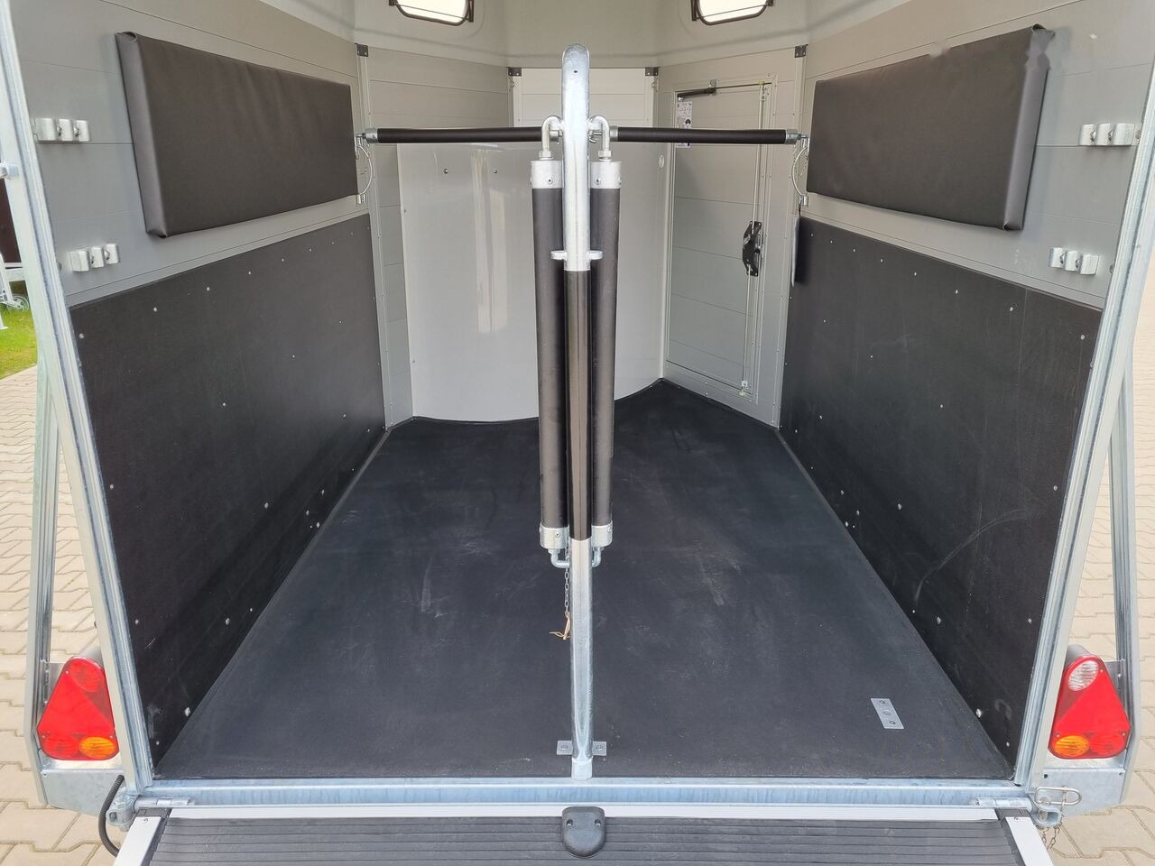 New Horse trailer Cheval Liberté Gold First Alu for two horses with tack room 2000 kg GVW trailer: picture 23