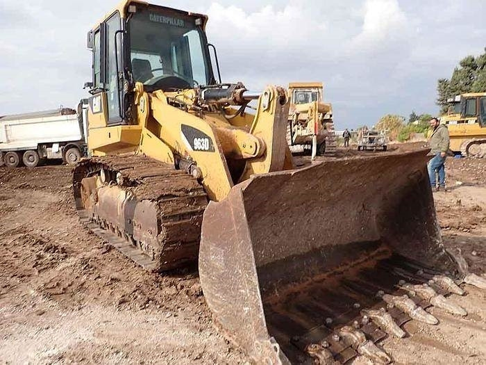 Excavator CAT 963D: picture 7