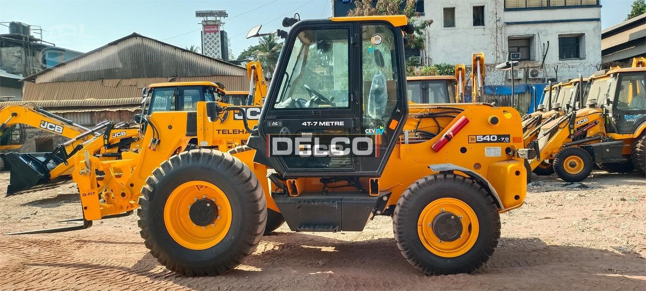 New Telescopic handler JCB 540-70: picture 14