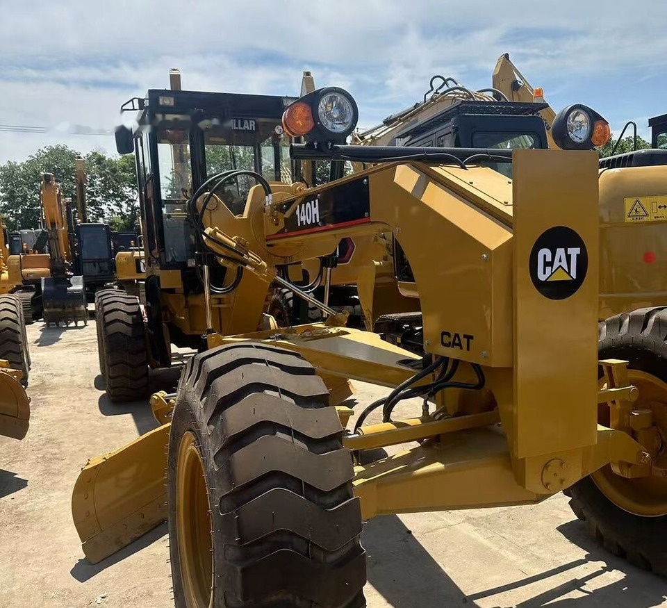 Grader Caterpillar 140H: picture 8