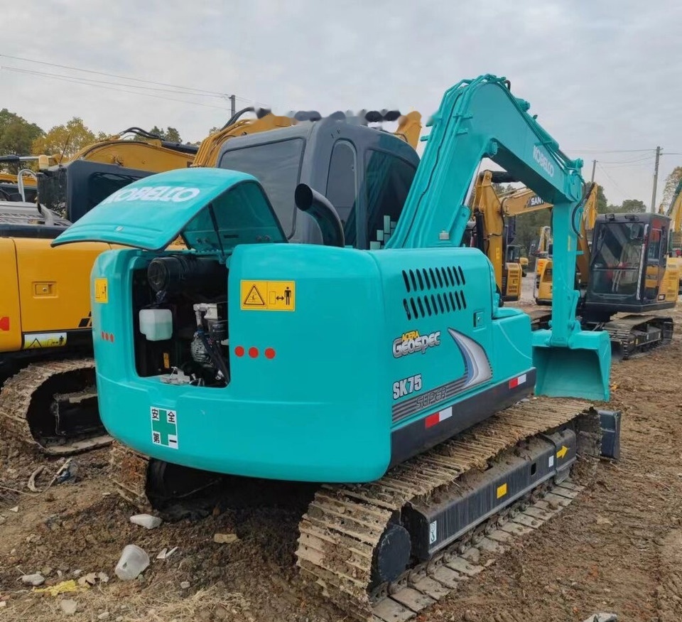 Mini excavator Kobelco SK75: picture 6