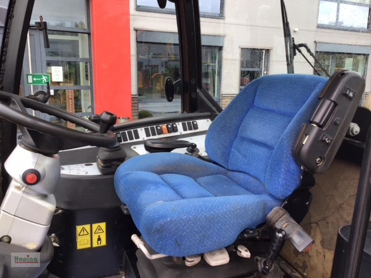 Wheel loader JCB 406: picture 9