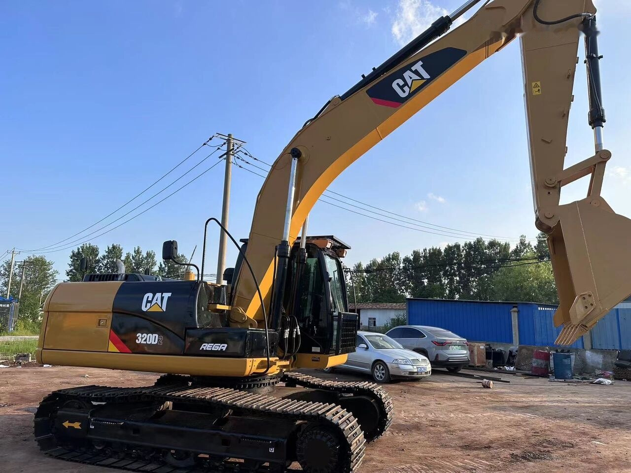 Crawler excavator Caterpillar 320D2: picture 10