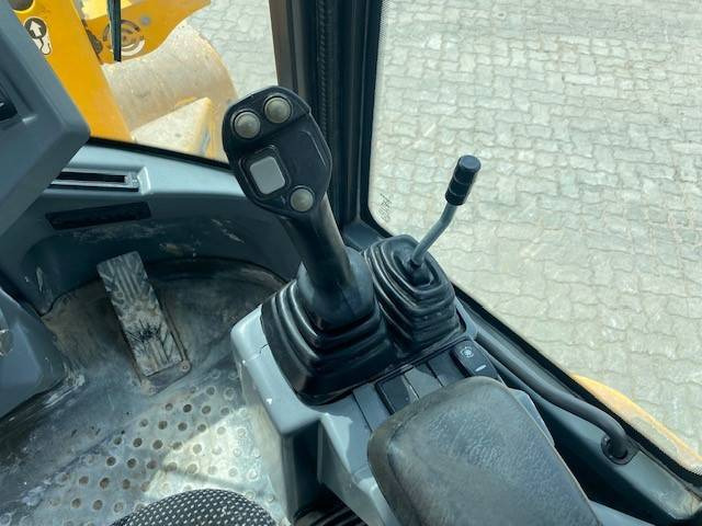 Wheel loader Volvo L 30 G (12002131): picture 17