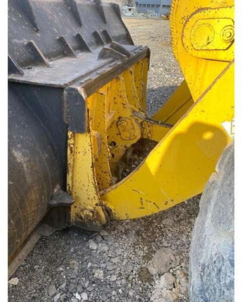 Wheel loader Komatsu WA470-3A: picture 11