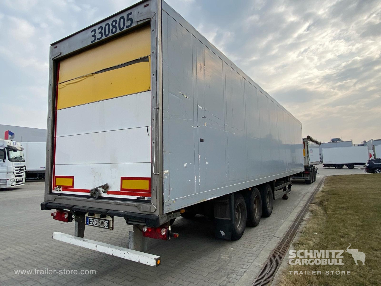 Isothermal semi-trailer SCHMITZ Reefer Standard: picture 11