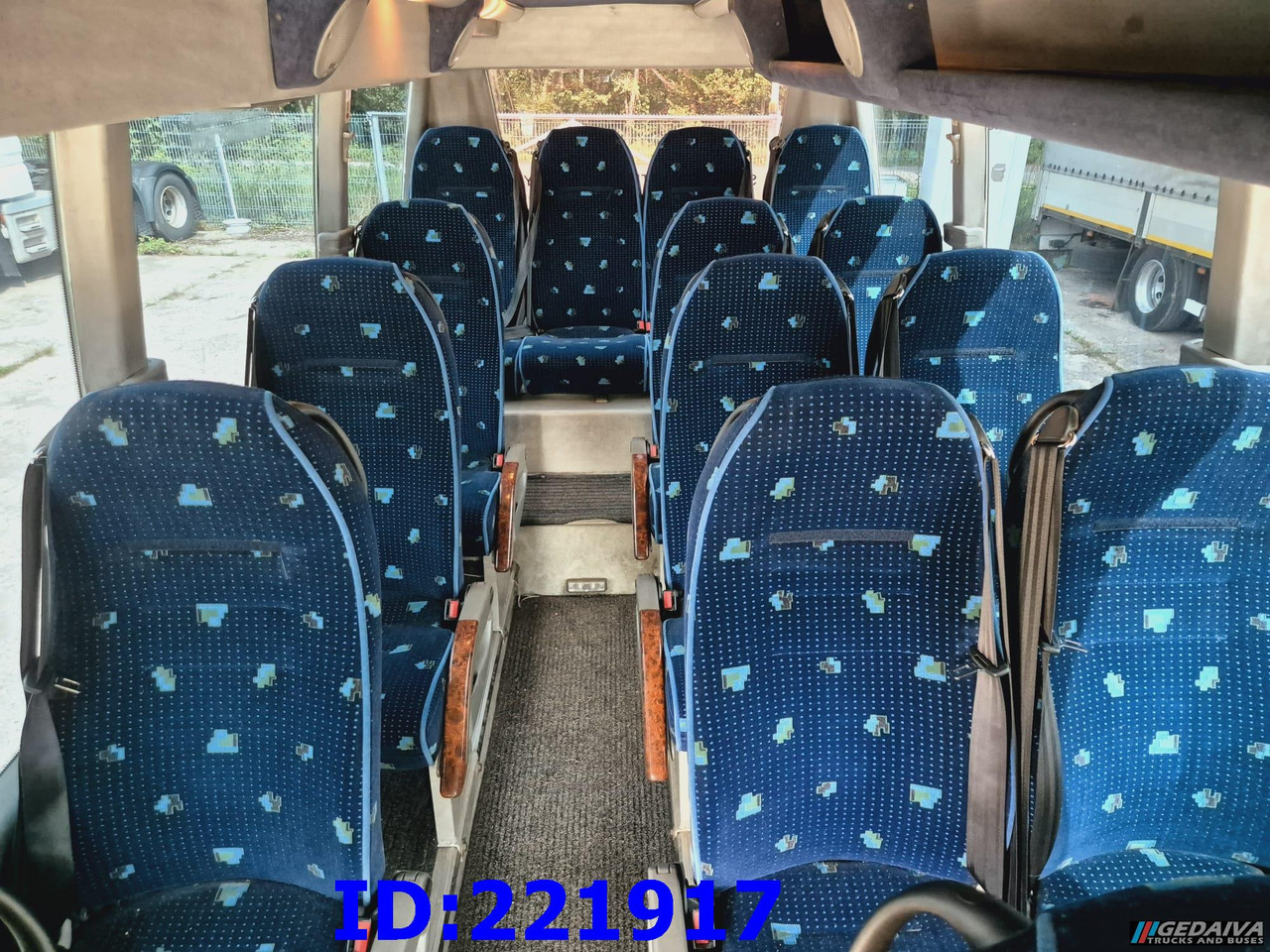 Coach FORD Sunset VIP 17-seats: picture 22