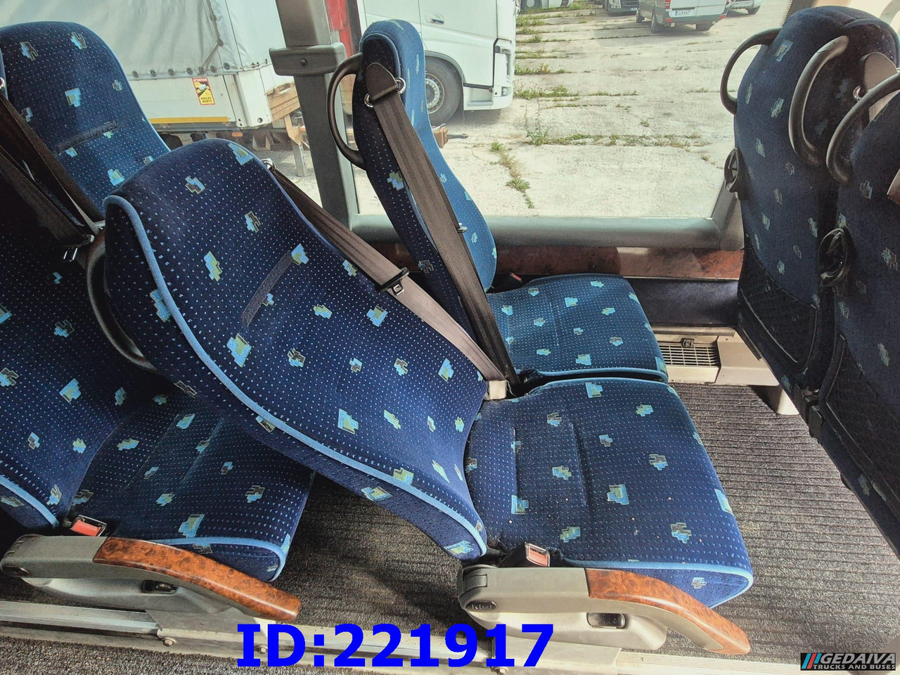 Coach FORD Sunset VIP 17-seats: picture 23