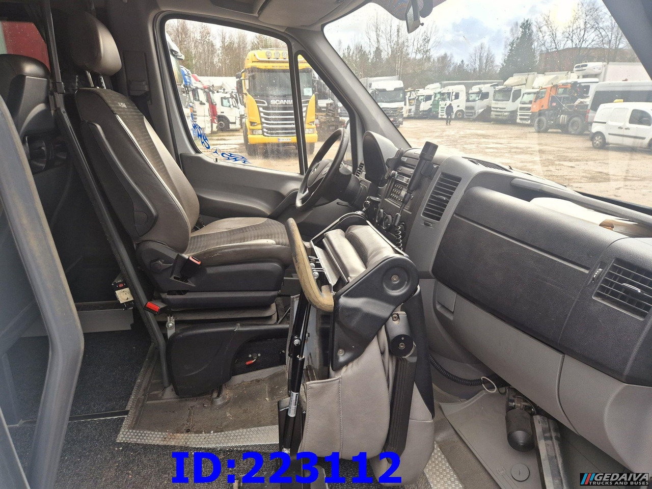 Coach MERCEDES-BENZ Sprinter 516 - Prostyle VIP - 18-Place: picture 15