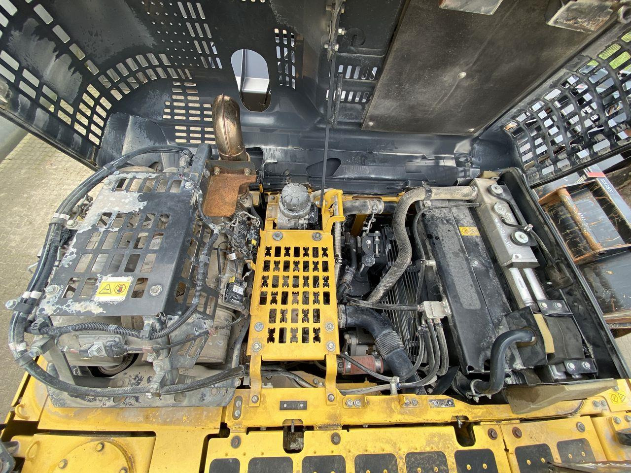 Crawler excavator Komatsu PC290LC-11: picture 8