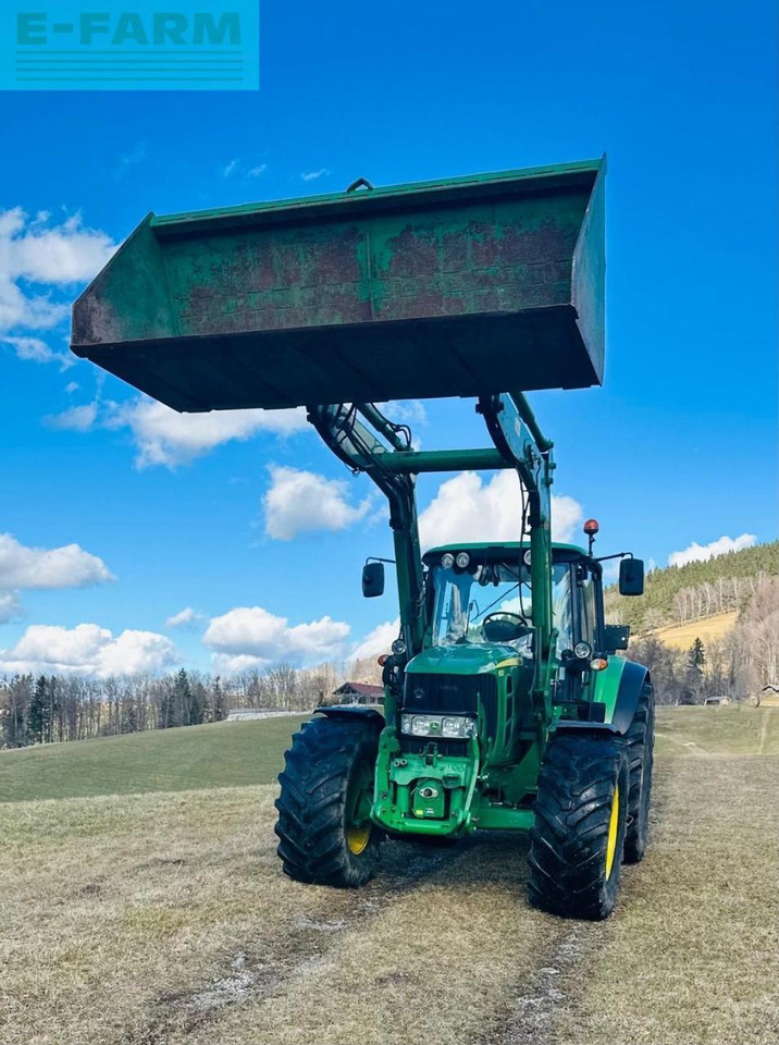 Farm tractor John Deere 6630: picture 10