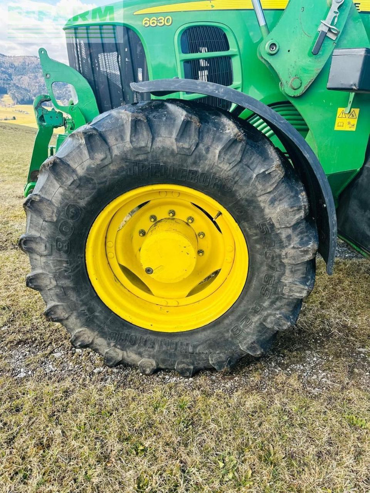 Farm tractor John Deere 6630: picture 23