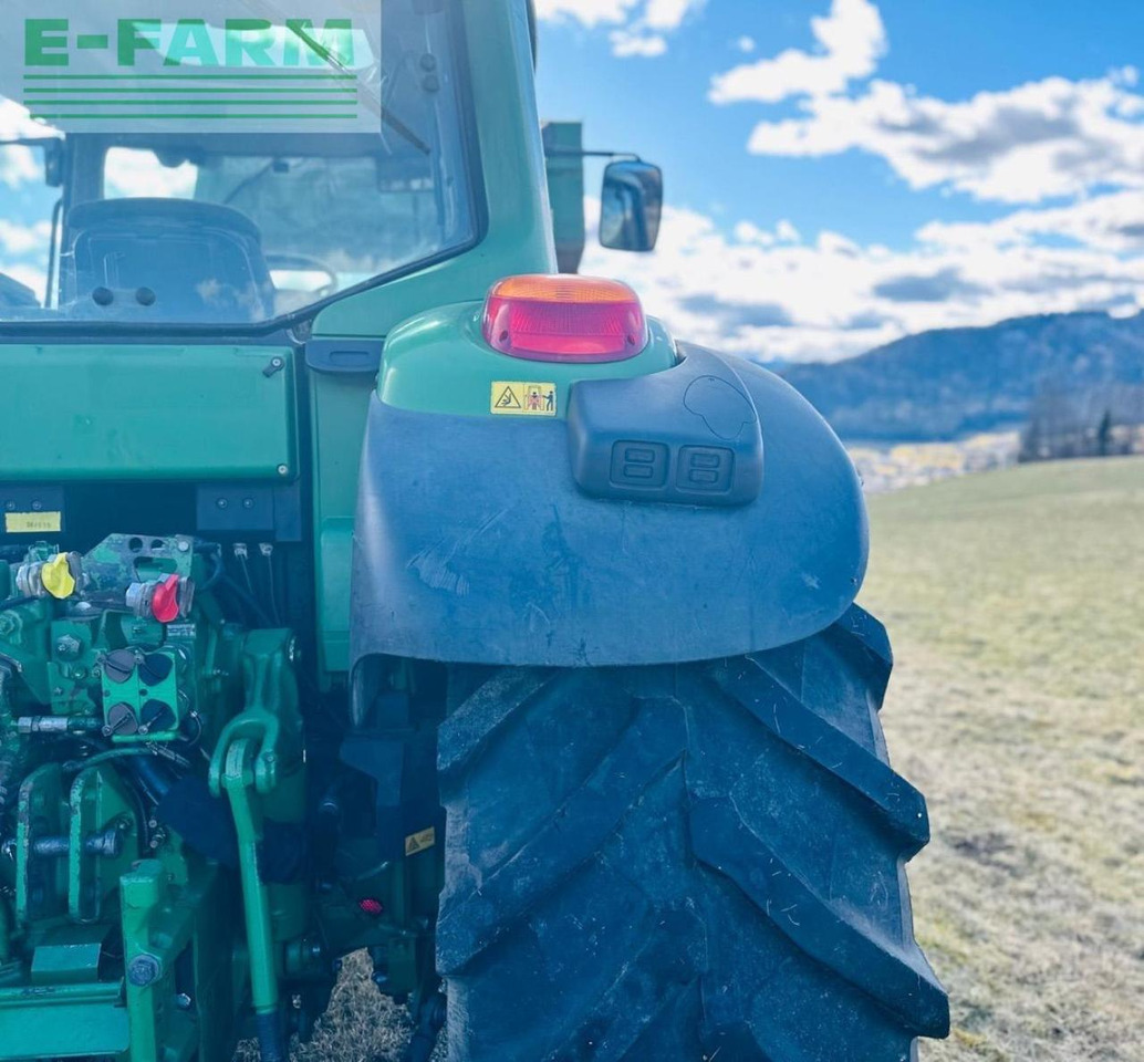 Farm tractor John Deere 6630: picture 13