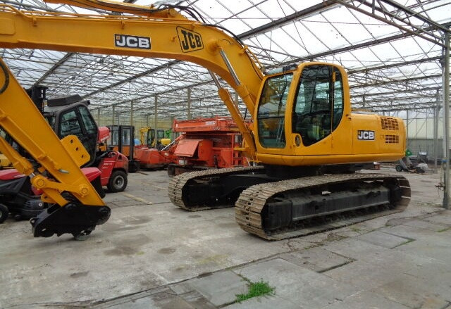 Lease a JCB JS220LC JCB JS220LC: picture 6