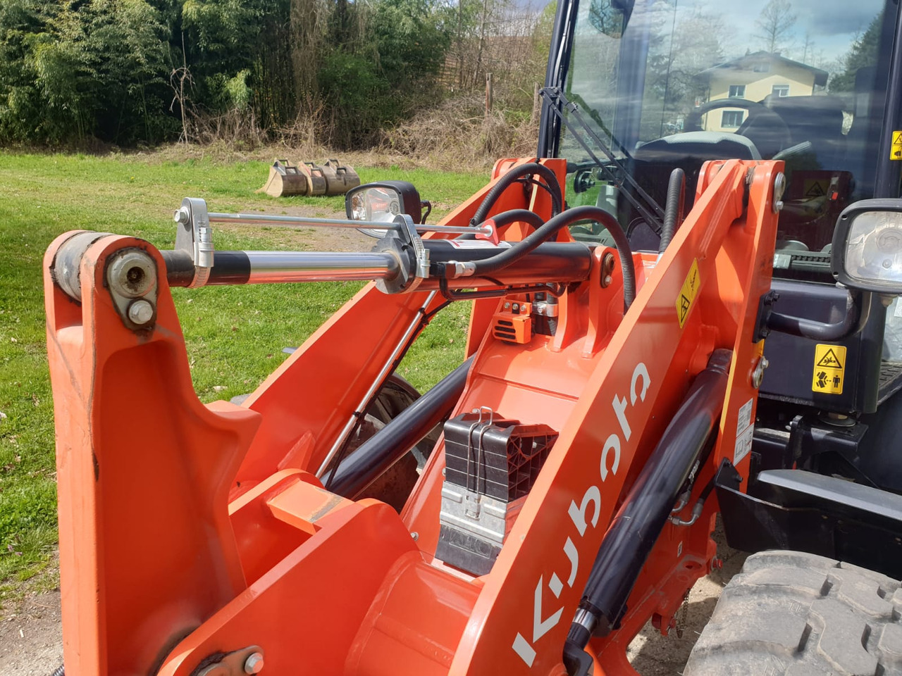 Wheel loader KUBOTA R 070: picture 11