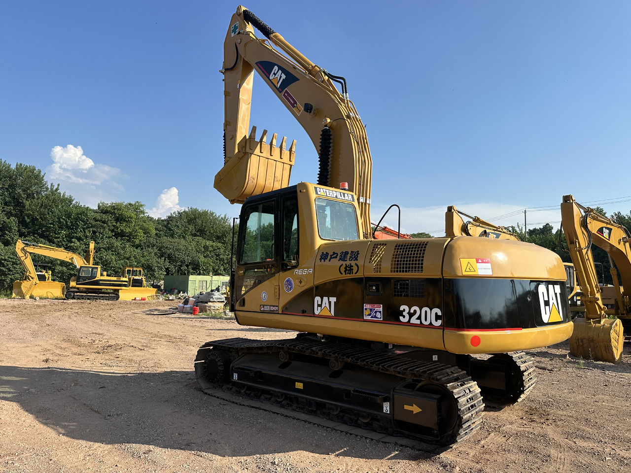 Crawler excavator CATERPILLAR 320CL: picture 6