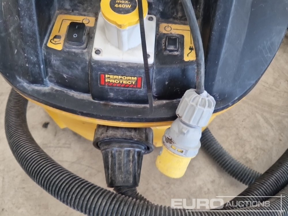 Construction equipment Dewalt DWV901L 110 Volt Industrial Vacuum Cleaner: picture 11