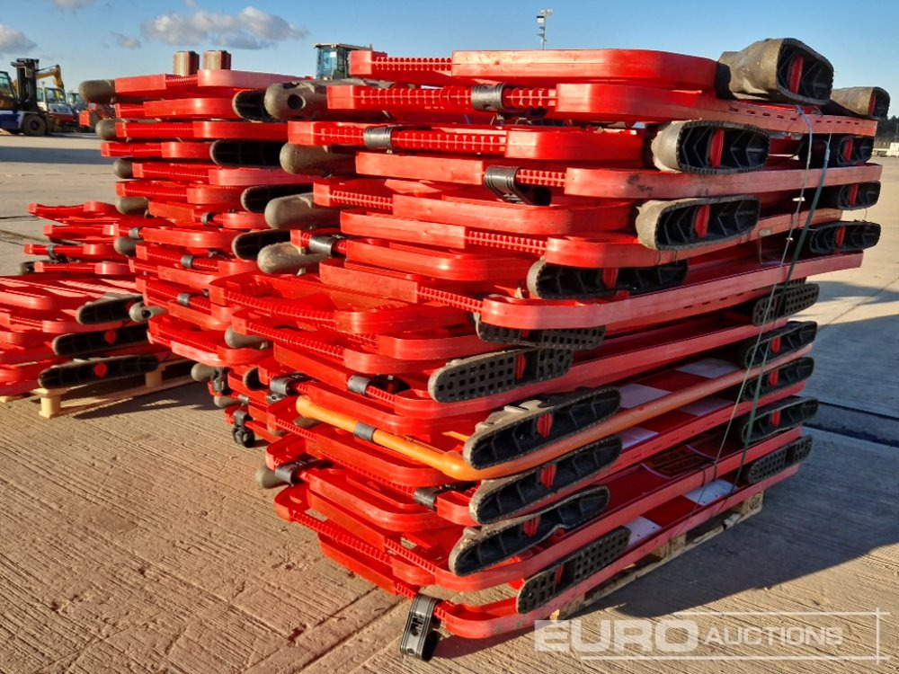 Construction equipment Pallet of Road Safety Barriers (3 of): picture 13