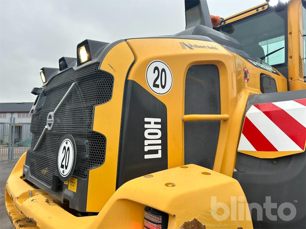 Wheel loader VOLVO L110H: picture 48