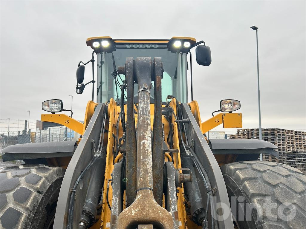 Wheel loader VOLVO L110H: picture 29