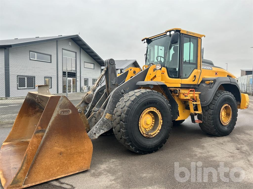 Wheel loader VOLVO L110H: picture 8