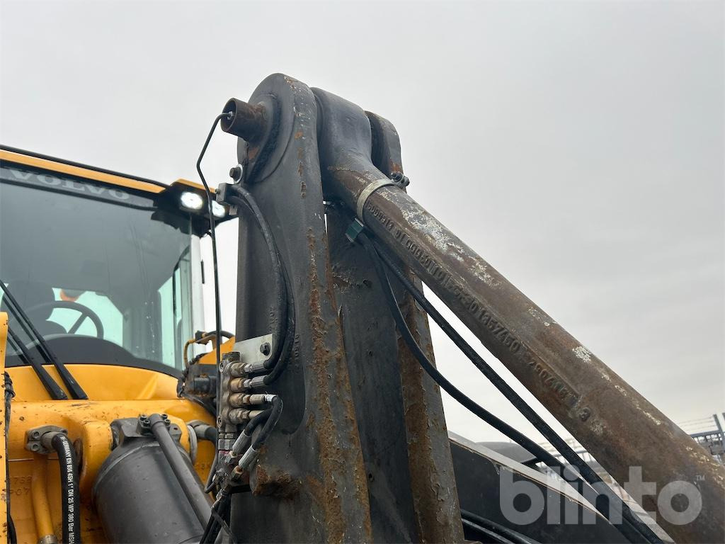 Wheel loader VOLVO L110H: picture 34