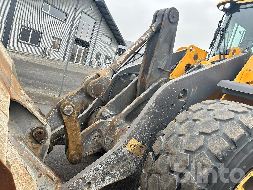 Wheel loader VOLVO L110H: picture 20