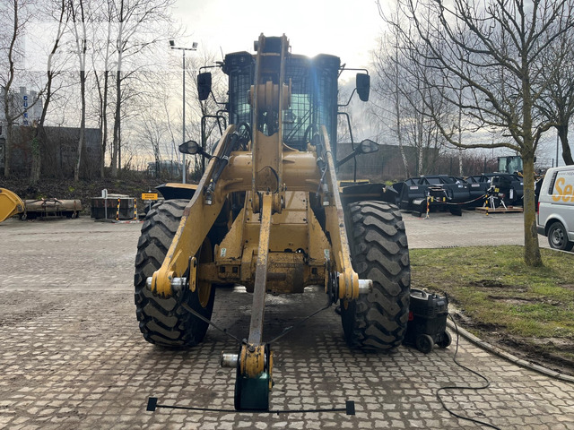 Wheel loader Cat 926M: picture 6